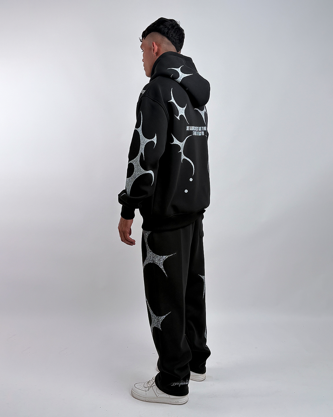 VEINS OF THE UNKNOWN: SILVER VEIL