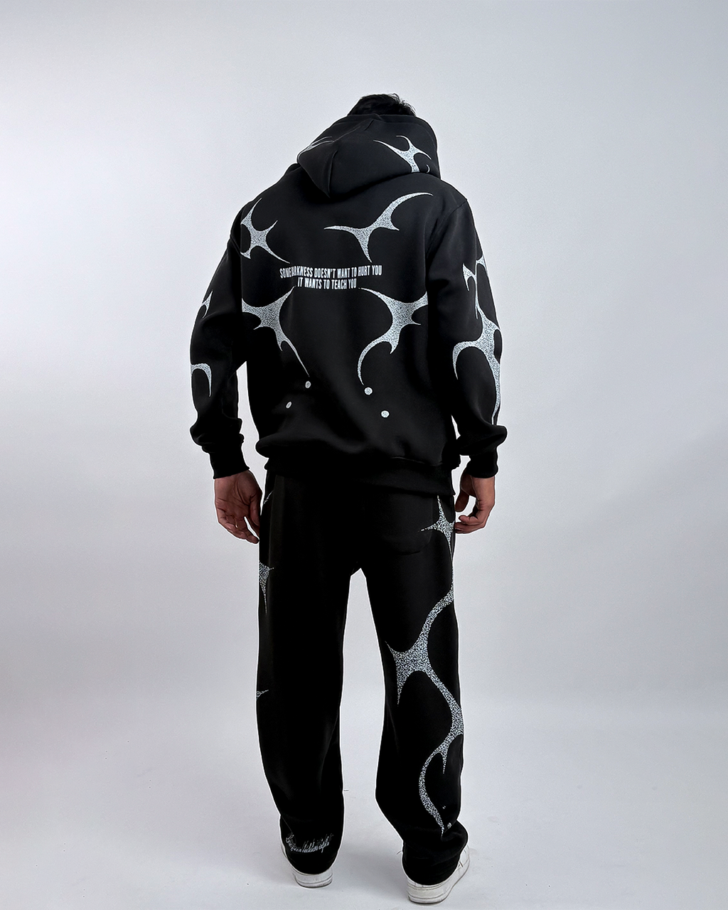 VEINS OF THE UNKNOWN: SILVER VEIL