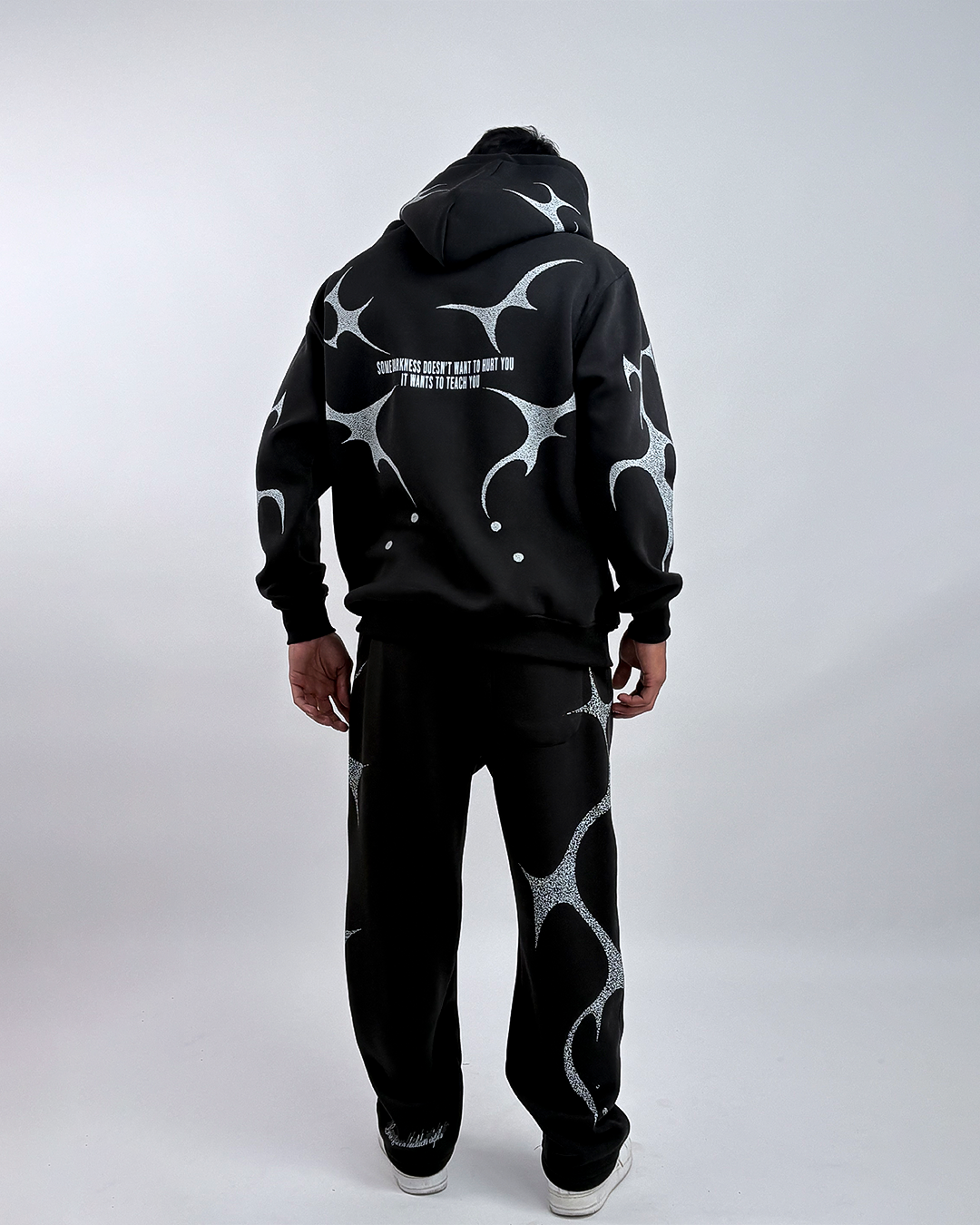 VEINS OF THE UNKNOWN: SILVER VEIL