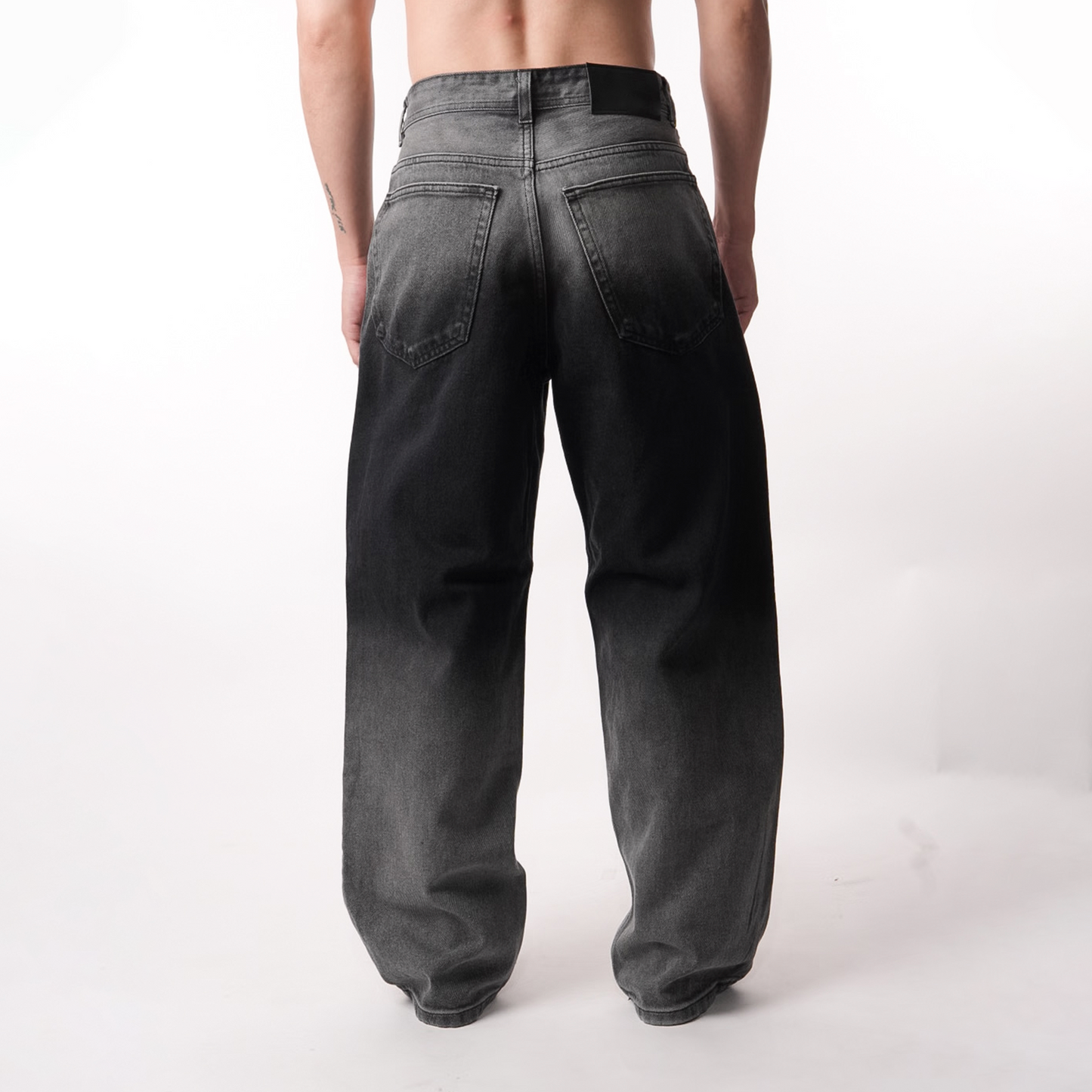 BAGGY SHADOW FADE