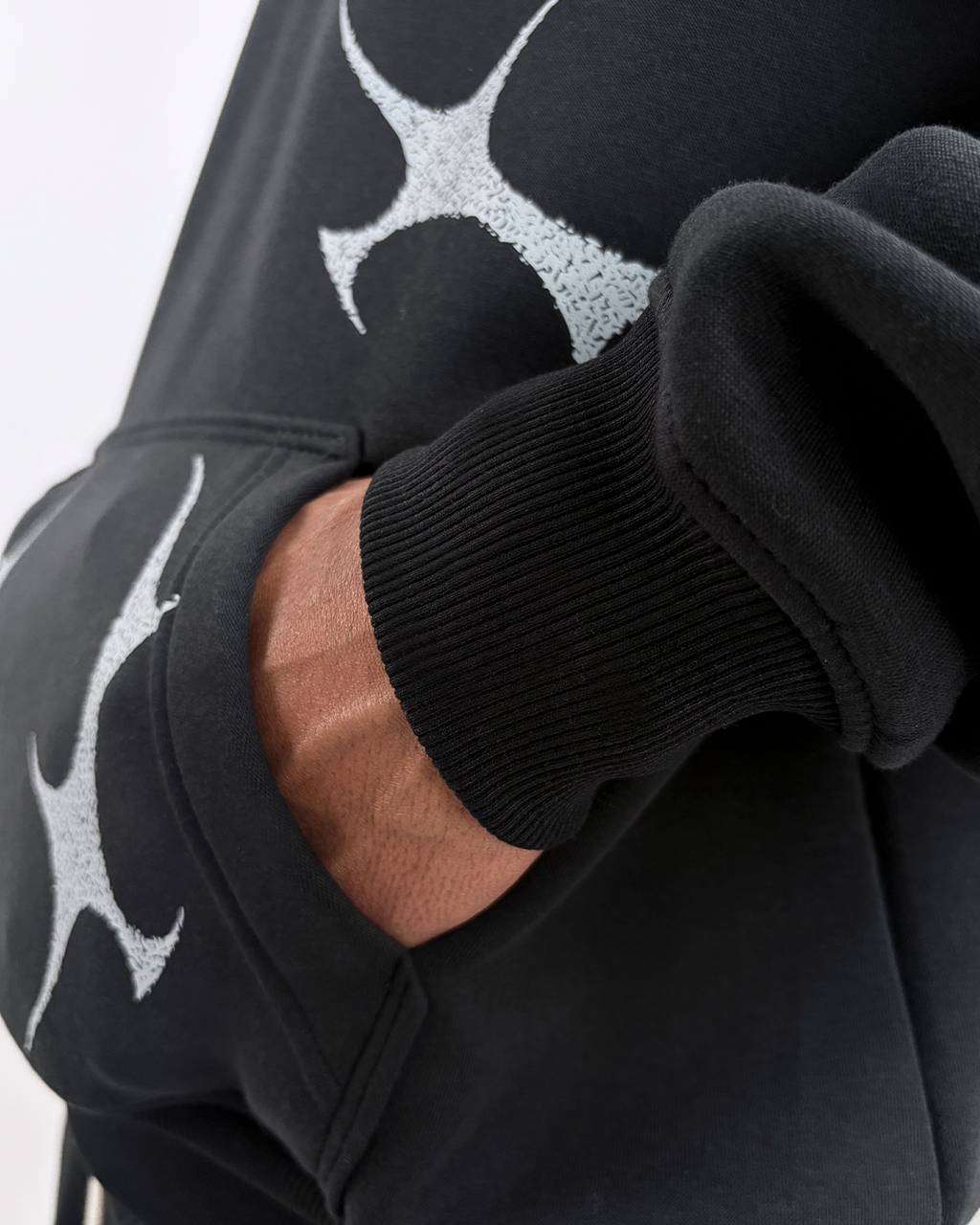 VEINS OF THE UNKNOWN: SILVER VEIL