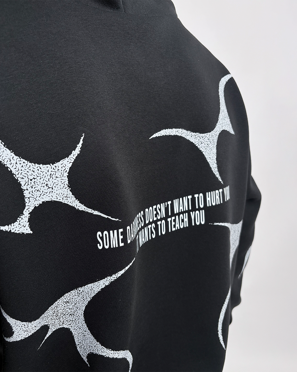 VEINS OF THE UNKNOWN: SILVER VEIL