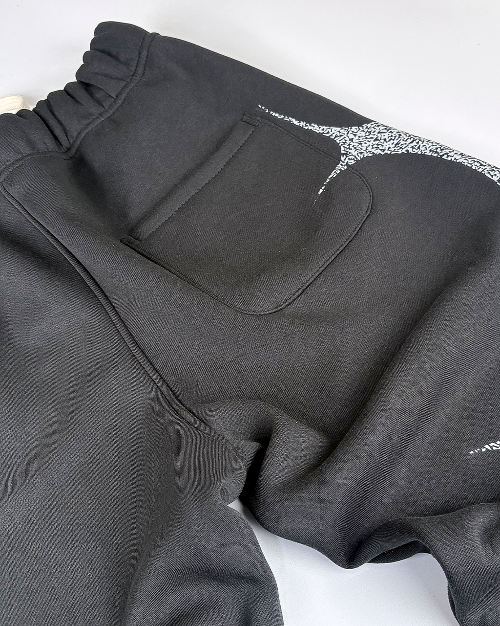 Conjunto VEINS OF THE UNKNOWN: SILVER VEIL