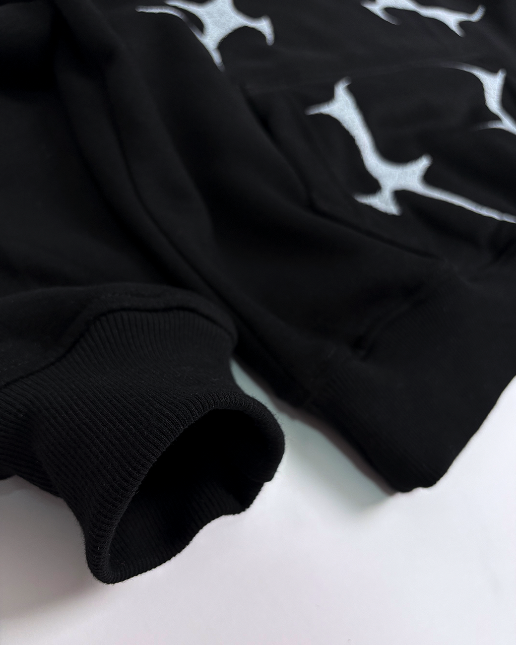 VEINS OF THE UNKNOWN: SILVER VEIL