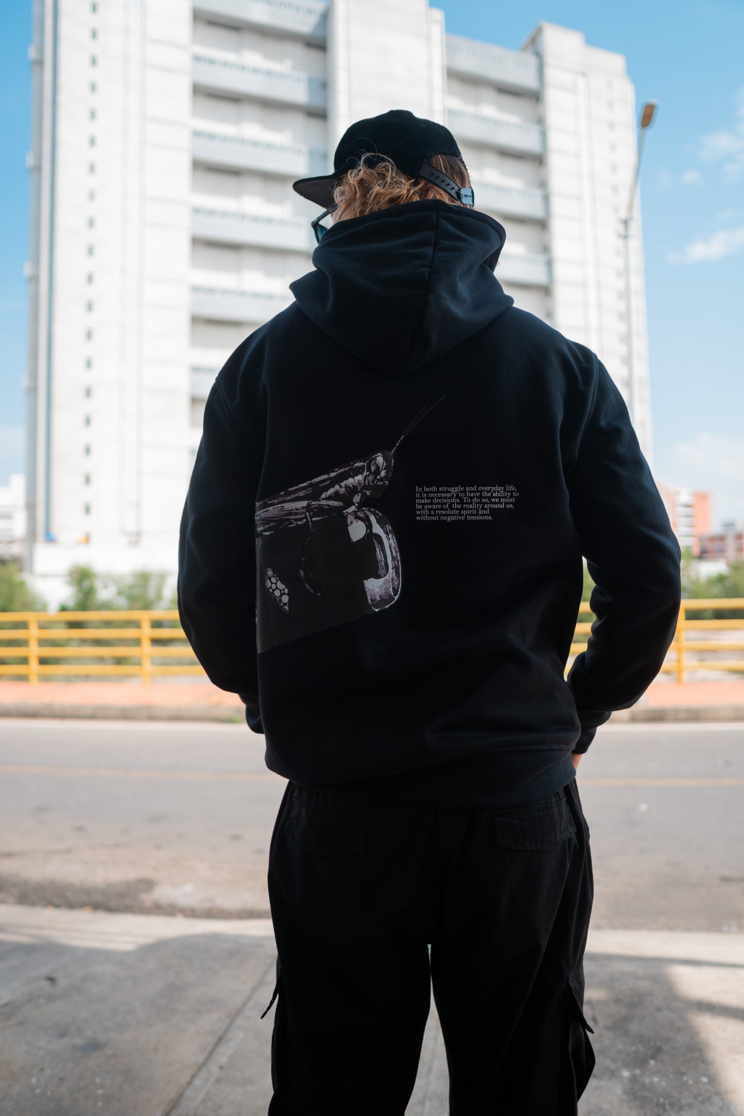 Hoodie ( Kensei, el Santo Espada )